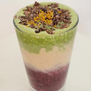 Enjoy this beautiful Cacao Smoothie recipe from indi chocolate. indi chocolate Cacao Nibs are great in smoothies and other healthy treats. Enjoy!