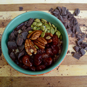 Perk up that morning oatmeal with indi chocolate cacao nibs (and drunken nibs from our Infusion Sets). Breakfast just got more delicious and fun with indi chocolate!