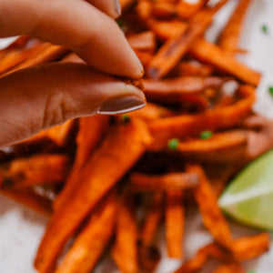 Molé Sweet Potato Fries with Jalapeño Sage Aioli