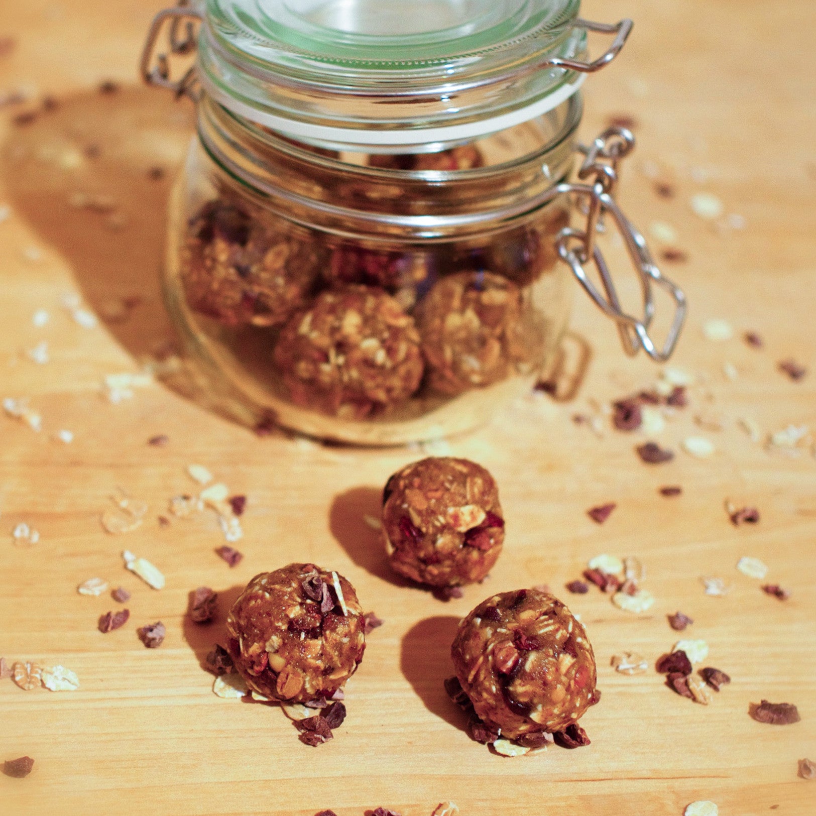 Cacao Nib Energy Bites indi chocolate