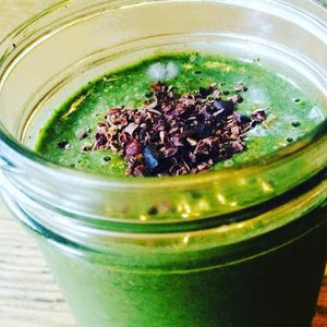 Enjoy this mint smoothie recipe with cacao nibs from indi chocolate