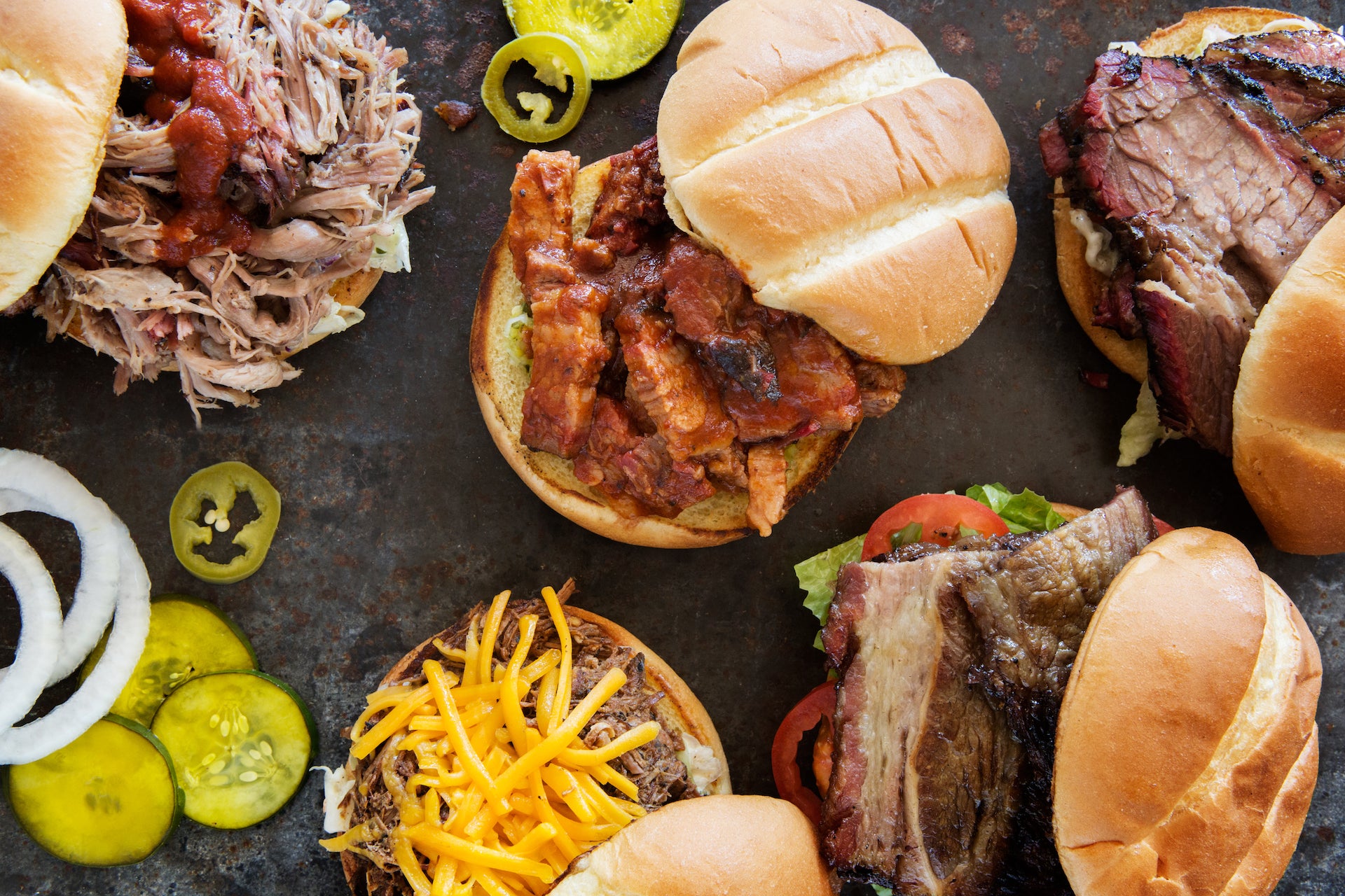 indi chocolate dinner fundraiser for Accelerator YMCA Community Carrot Program with Jack's BBQ and Noble Oak Bourbon. Enjoy indi chocolate spice rubs in tasty and exciting new ways.