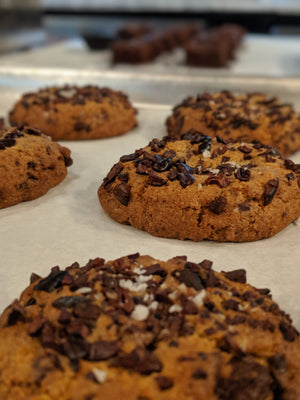 Enjoy the famous indi chip cookie that is made from the cacao beans we source around the world and make into these delicious cookies in the indi chocolate factory in Pike Place Market at the top of the Seattle Overlook Walk. This is the cookie you tasted if you were on a food tour at indi chocolate. You told us we have to, so now we ship it too! Makes a great gift! Contains gluten, eggs and dairy.